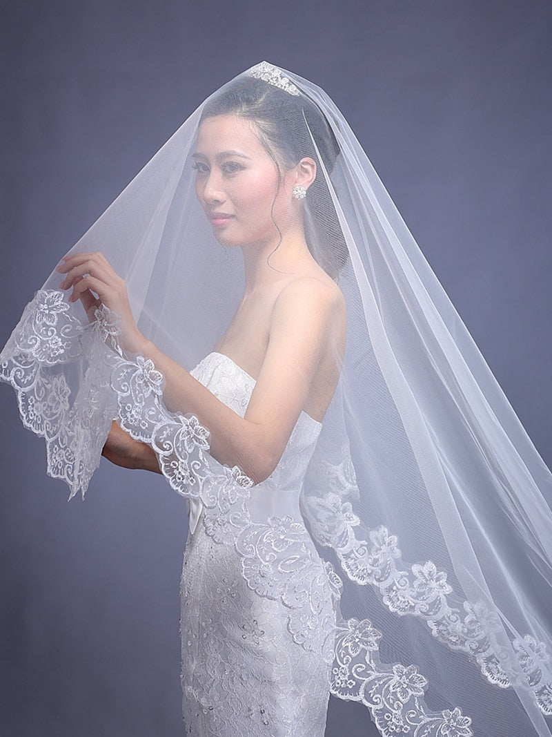 One Layer Veil with Lace Edge VeilsGalore