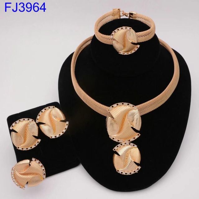 Nigerian Women Wedding Jewelry Set